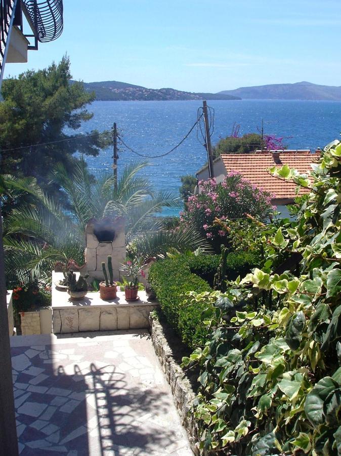 Apartments By The Sea Trogir - 11895 Exterior foto